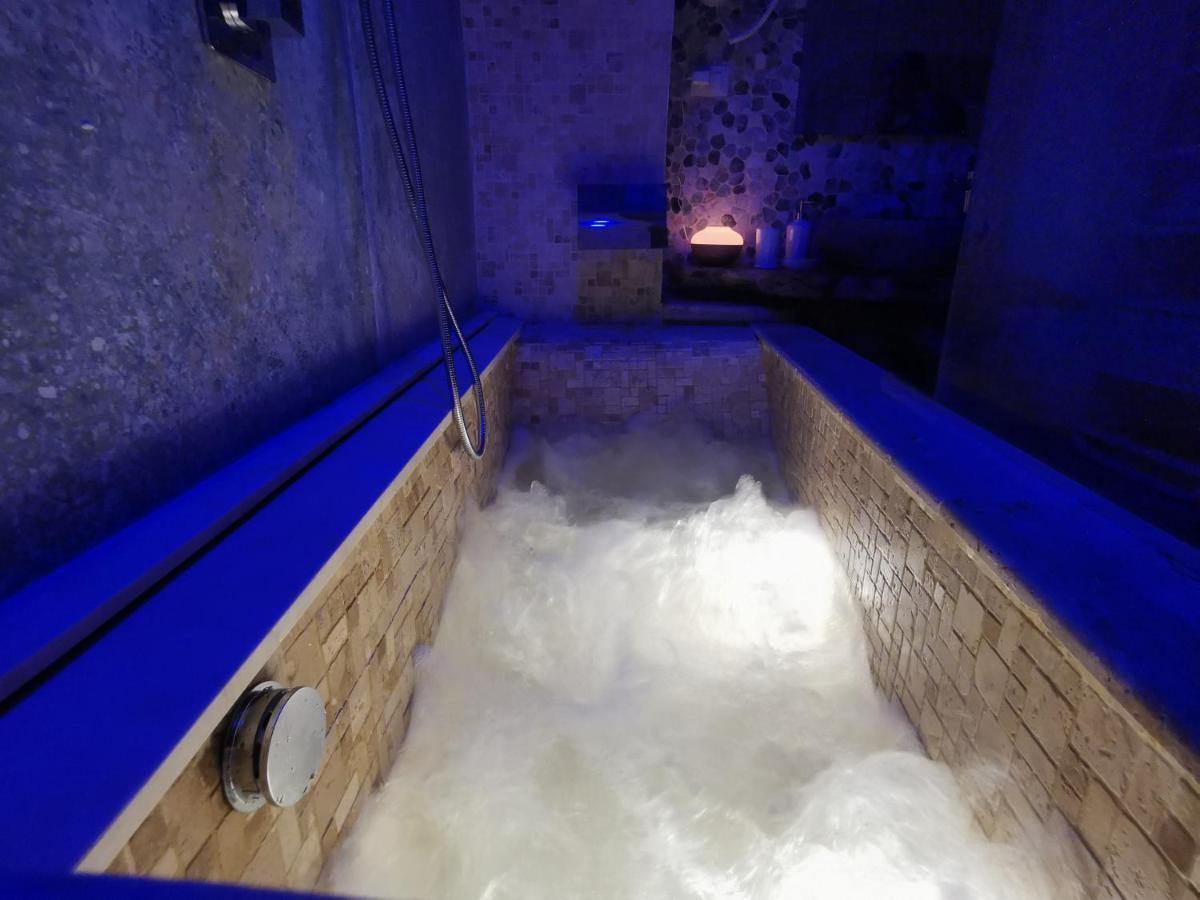 タラント Dioniso Bed & Wellness Bed & Breakfast エクステリア 写真
