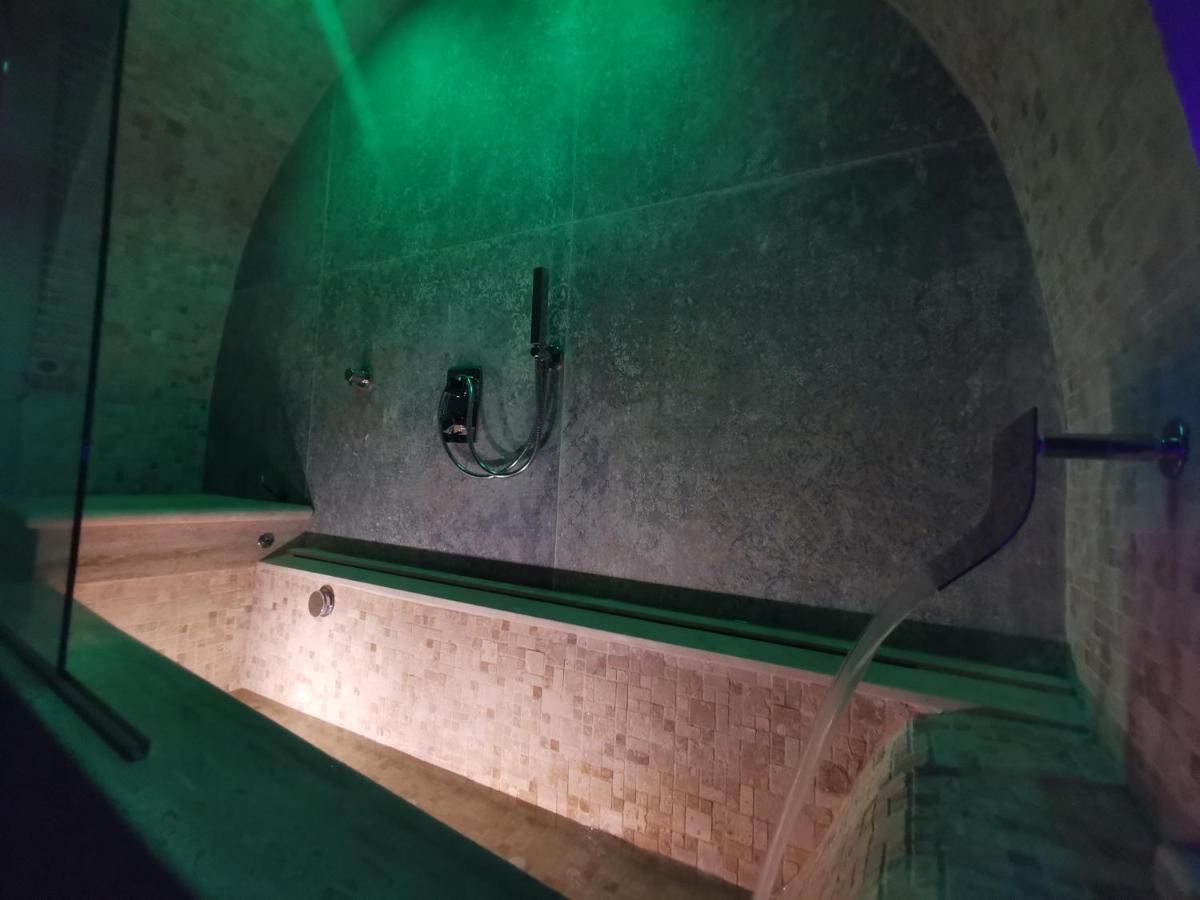 タラント Dioniso Bed & Wellness Bed & Breakfast エクステリア 写真